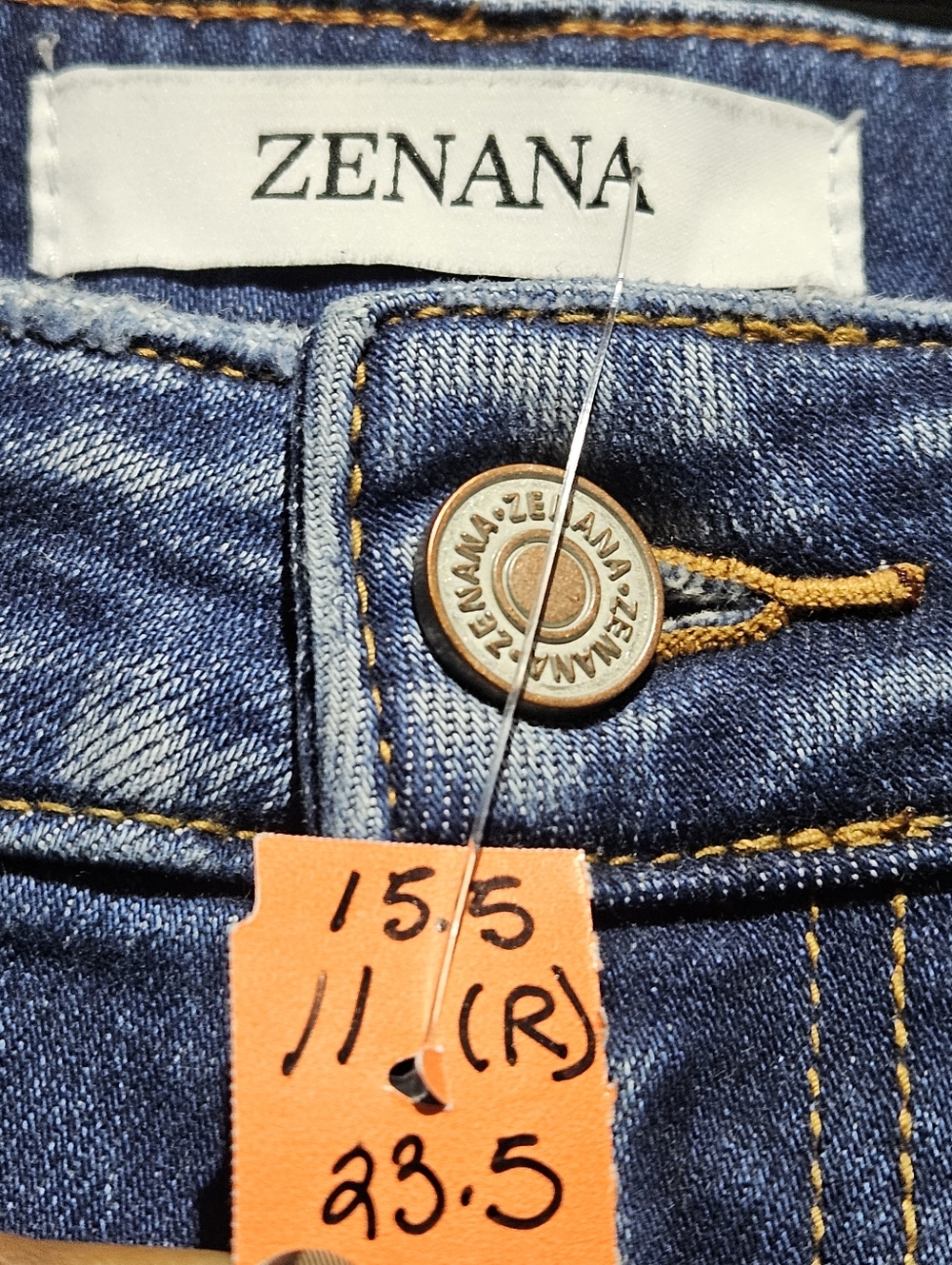 Zenana Outfitters Distressed Dark Blue Wide-Leg Crop Jeans Size 29 - Picture 5 of 5